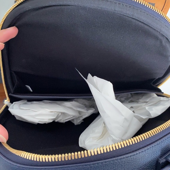 New MCM Bag - Picture 4 of 12